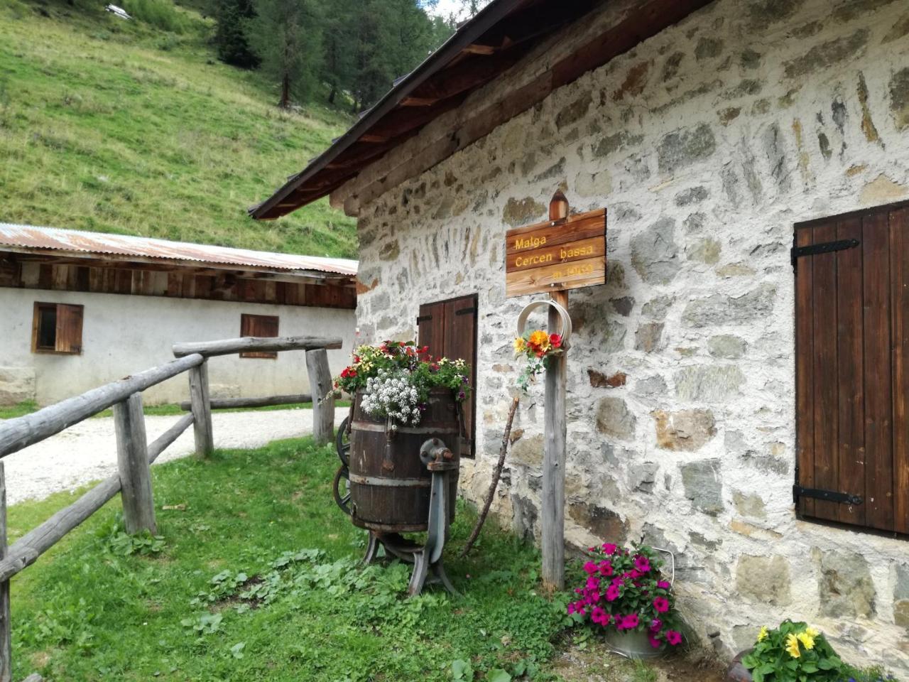 Appartamenti Rabbi Fonti Bagni di Rabbi Kültér fotó